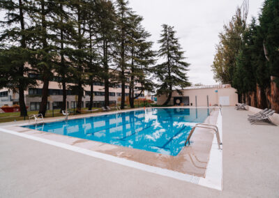 Residencia Bravo piscina 2