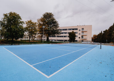 Residencia Bravo pista de tenis